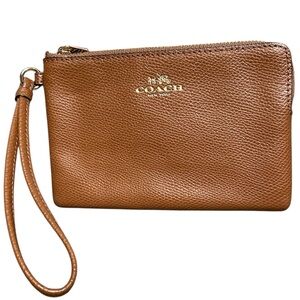 Coach Stagecoach Brown Leather Wristlet w/ Interior Card Storage